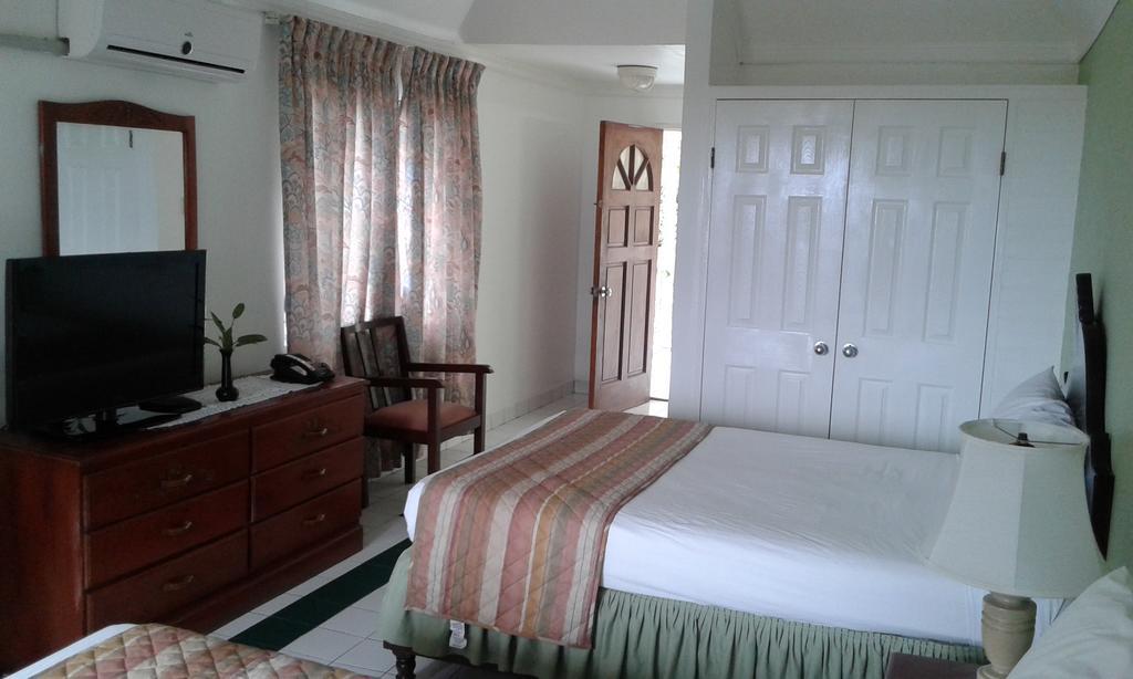 Hotel Relax Resort Montego Bay Exterior photo