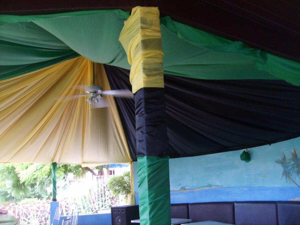 Hotel Relax Resort Montego Bay Exterior photo
